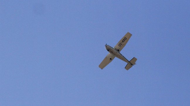 Avioneta civil con dos tripulantes capotó en Pelarco
