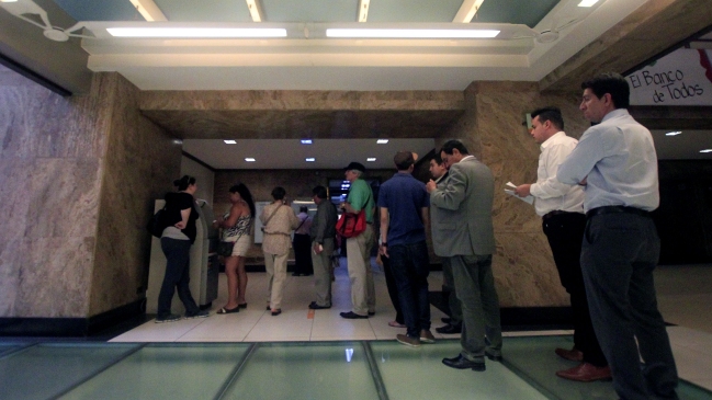 Ministerio del Trabajo aclaró que ningún banco puede atender este jueves