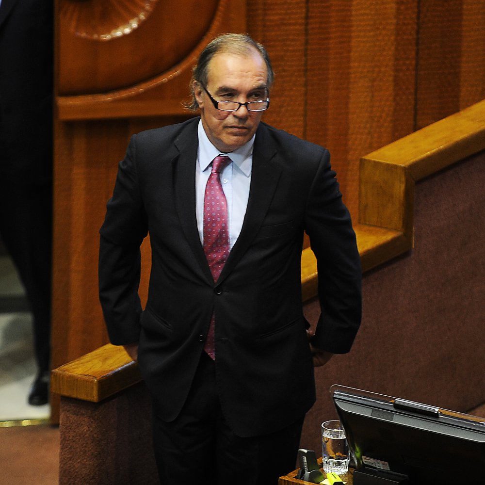 Fiscalía indaga posible cohecho por pagos de Corpesca a asesores del senador Orpis