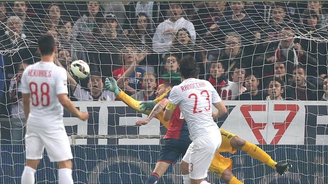 Inter de Gary Medel cayó ante Genoa y dilapidó sus opciones de ingresar a la Europa League