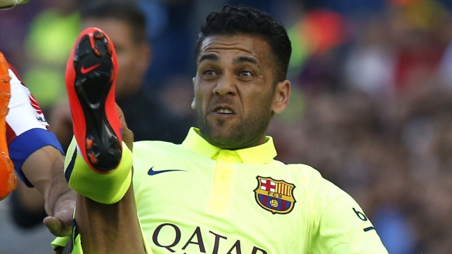 Daniel Alves: Tengo un pie, la cabeza y más de medio cuerpo fuera de FC Barcelona