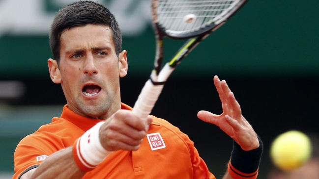 Novak Djokovic solo pasó susto en el segundo set ante Jarkko Nieminen