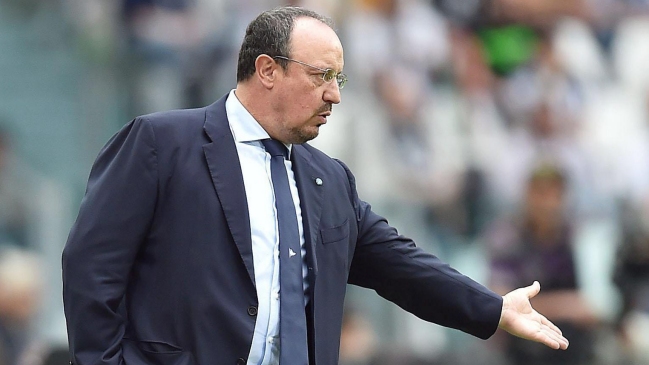 El técnico Rafael Benítez anunció su partida de Napoli