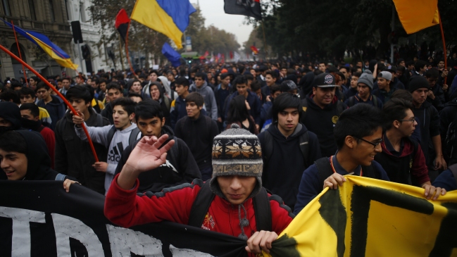 Gobierno por marcha estudiantil: Los chilenos no quieren ver hechos de violencia