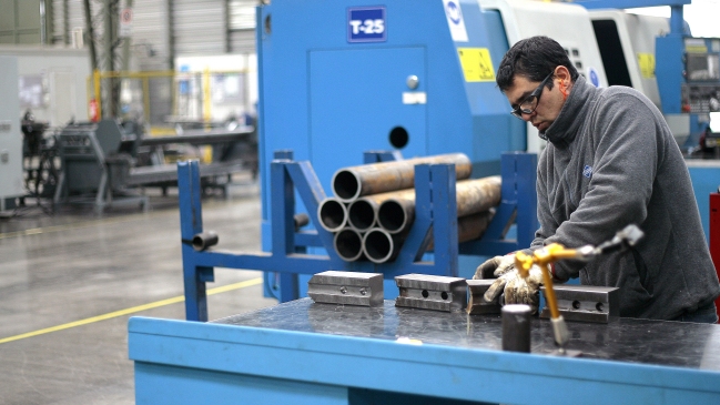 Desempleo del trimestre febrero-abril se mantuvo en 6,1 por ciento