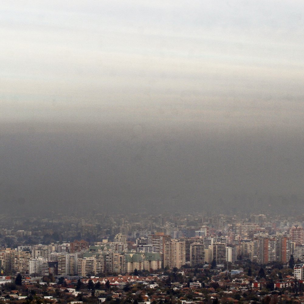 Intendencia decretó alerta ambiental para este lunes en Santiago