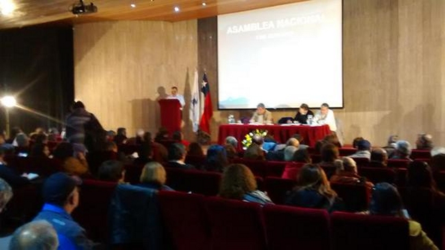 Profesores desarrollan Asamblea Nacional para decidir continuidad del paro
