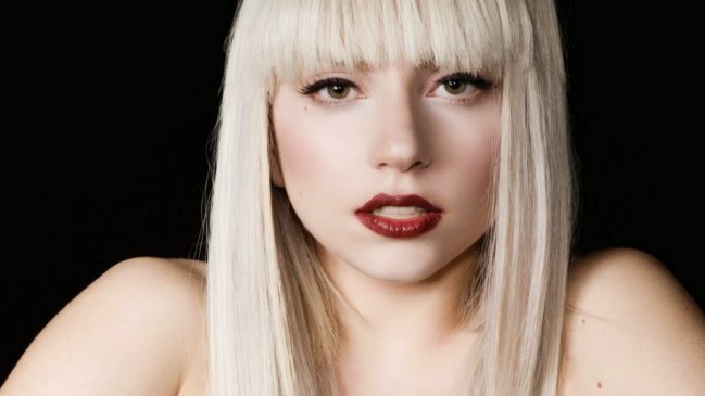 Lady Gaga urge por ley contra violaciones en las universidades estadounidenses