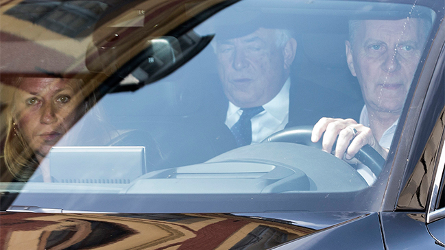 Justicia francesa absolvió a Strauss-Kahn en el proceso por proxenetismo