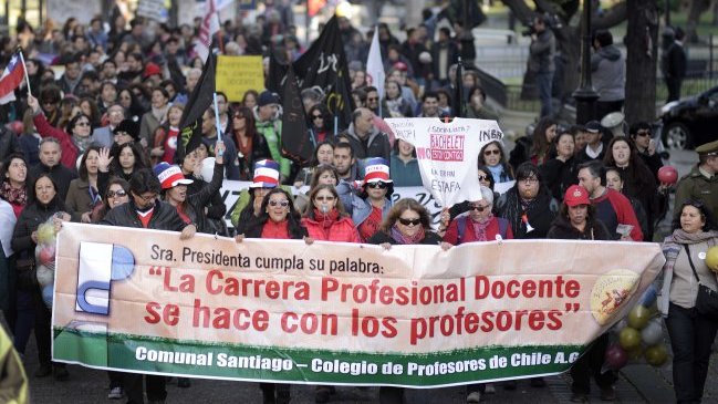 Directiva del Colegio de Profesores propuso continuar con el paro nacional