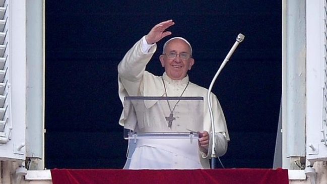 Papa Francisco anunció encíclica y llamó a preocuparse de la degradación ambiental