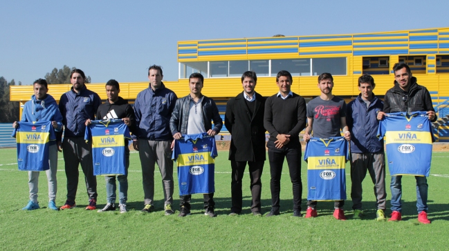 Everton presentó a cinco refuerzos de cara a la próxima temporada