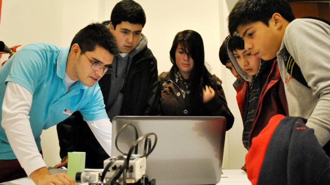 BiblioRedes abre 5 mil cupos en todo Chile para aprender a programar gratis