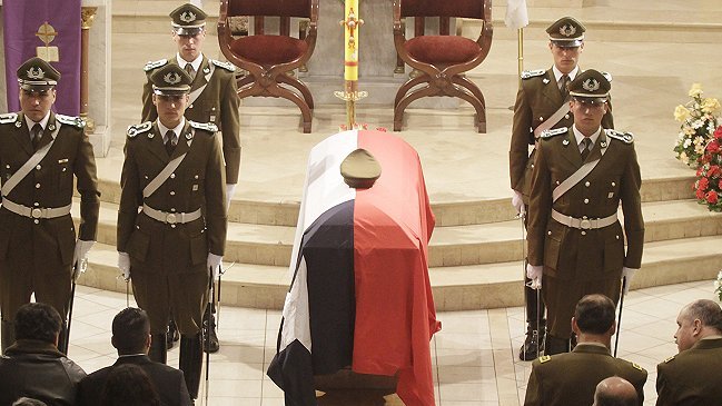 Alianza propone cadena perpetua para quienes maten a carabineros en servicio