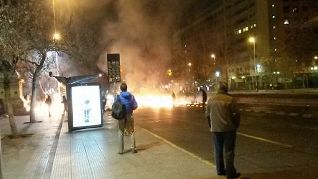 Diversas barricadas en distintas ciudades de Chile