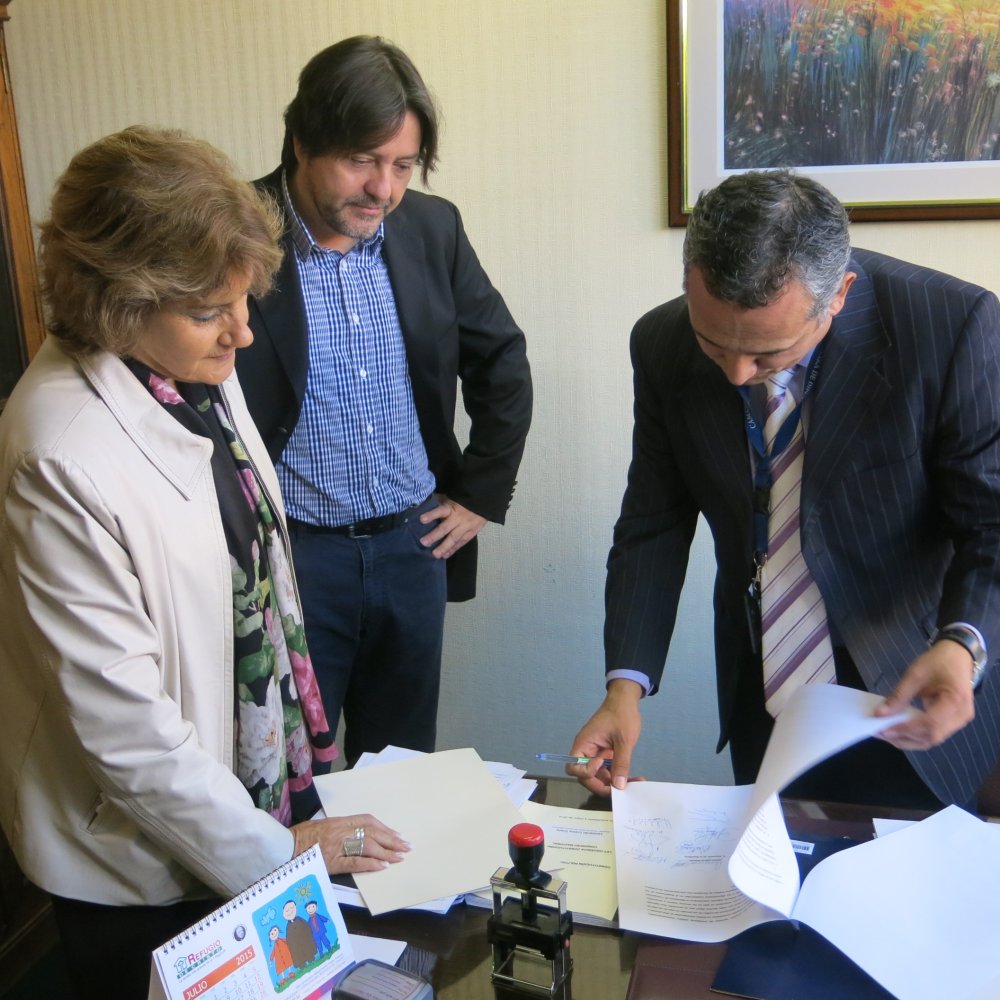 Diputados proponen tope legal a alza de pasajes en festivos