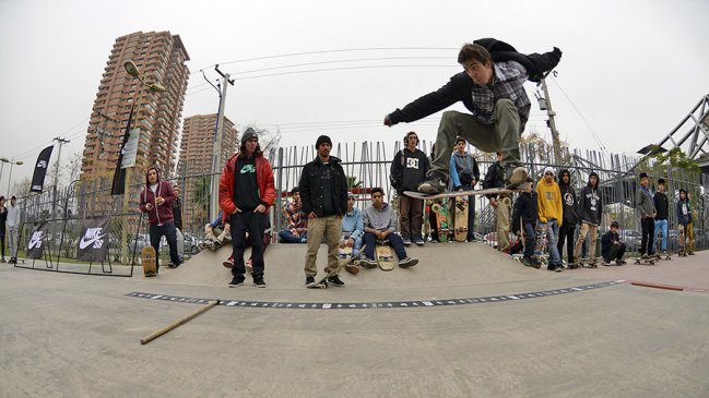 Día del skate se toma el streetpark de Las Condes