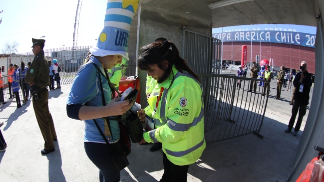 Carabineros detuvo a siete sujetos por reventa de entradas de Copa América en La Serena