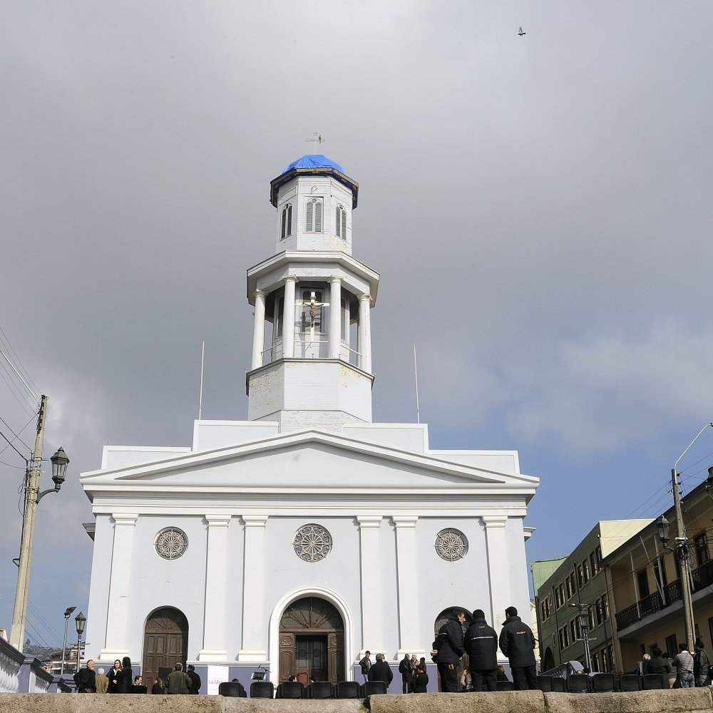 PDI detuvo a conocido delincuente que robó especies desde iglesia La Matriz