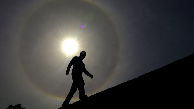 Médicos solicitarán a ministro de Energía retomar horario de invierno