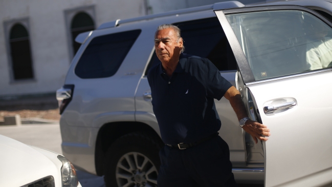 Alcalde de Iquique viajó a Santiago para buscar soluciones al paro de la Zofri