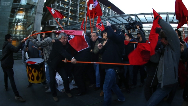 UDI evalúa querella contra Partido Comunista por agresiones a militantes