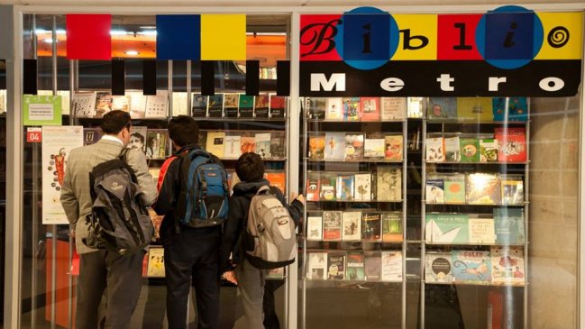 Bibliometro celebra sus 19 años con lanzamiento literario