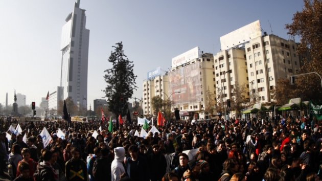 Confech encabeza nueva marcha estudiantil este jueves