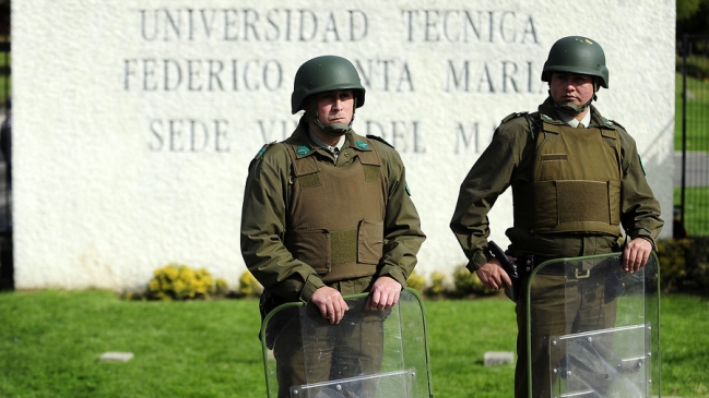 Estudiantes se tomaron la Universidad Federico Santa María de Valparaíso