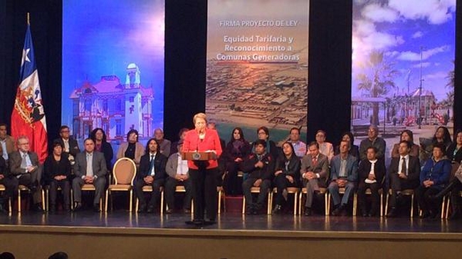 Presidenta Bachelet firmó Proyecto de Ley de Equidad Tarifaria