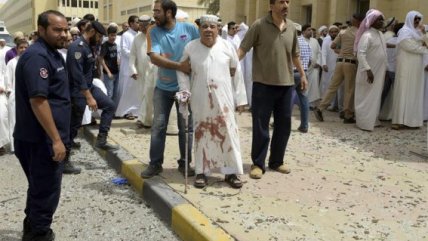 Ataque en mezquita de Kuwait dejó al menos 13 muertos