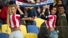 El color de los hinchas paraguayos y brasileños tiñó el \