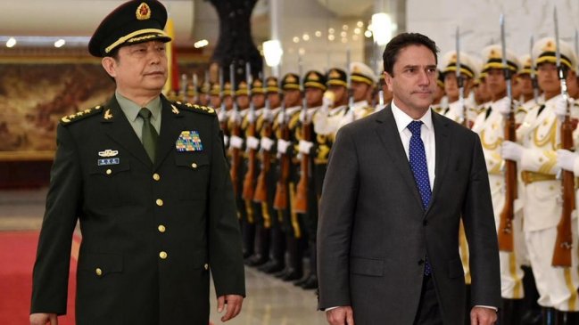 Gobierno explora colaboración en el área satelital con China