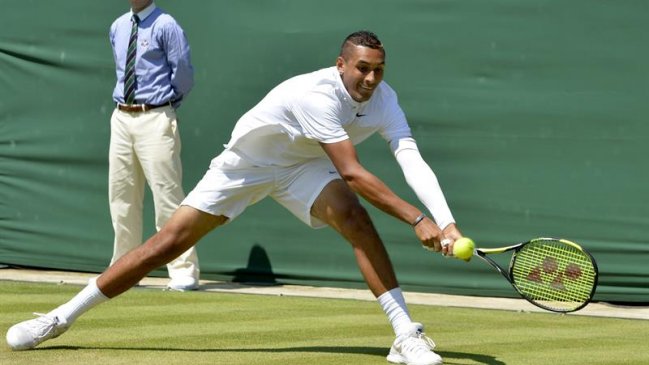 Nick Kyrgios derribó a Milos Raonic y se metió en los octavos de Wimbledon