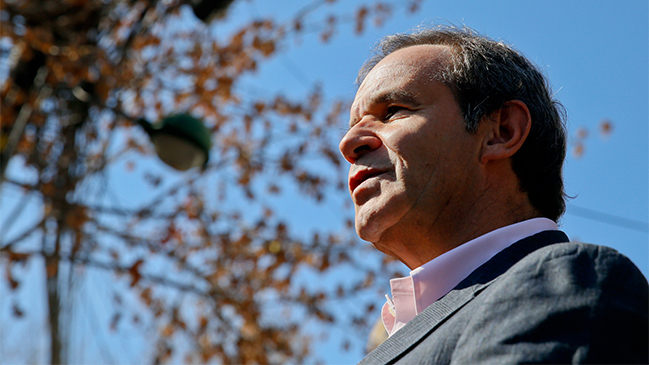 Andrés Allamand: Si no se reagrupa ahora, la centroderecha va al despeñadero