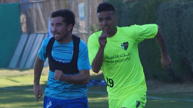 Universidad Católica derrotó a Palestino en entrenamiento