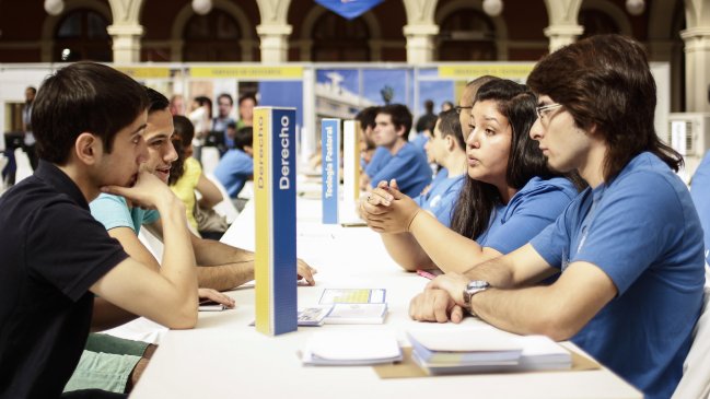 Alumnos más pobres y con beneficios no contarían con gratuidad en educación superior