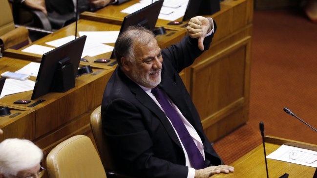 Andrade y rebaja de dieta parlamentaria: Propuesta de Boric y Jackson era tramposa