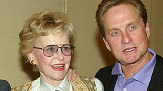 A los 92 años falleció Diana Douglas, actriz y madre del actor Michael Douglas