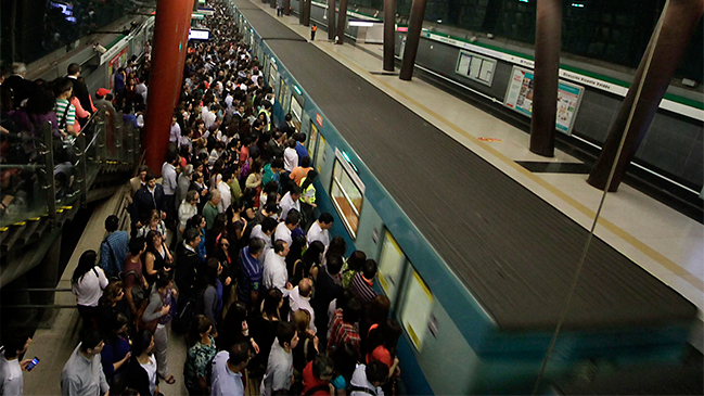 Más de 400 mil tarjetas Bip! recibirán abonos por fallas en el Metro