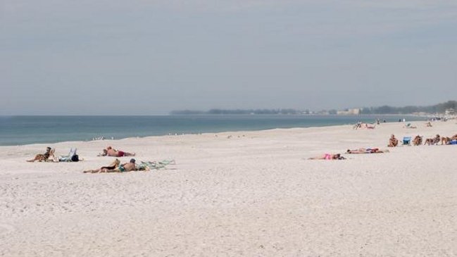 Hombre fue condenado a dos años y medio de prisión por tener sexo en una playa