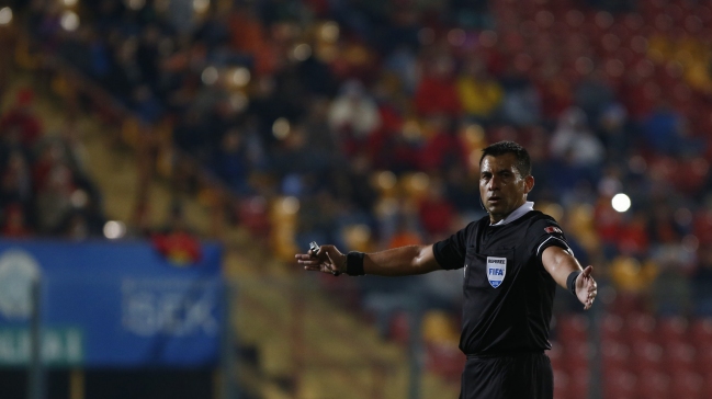 Chileno Julio Bascuñán dirigirá semifinal copera entre Guaraní y River