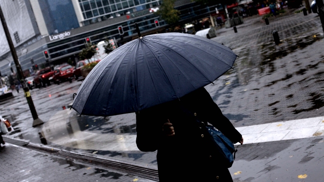 Onemi: Se esperan hasta 50 milímetros de lluvias este fin de semana en Santiago