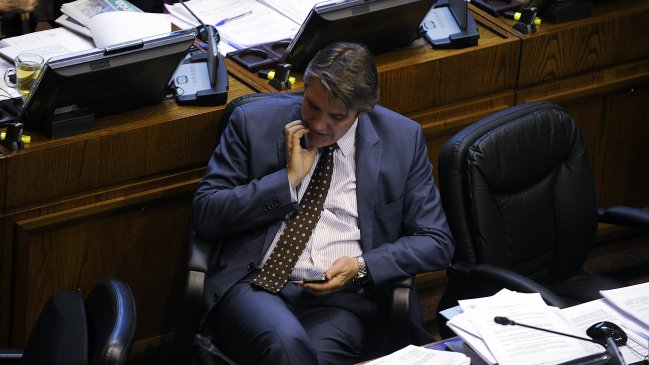 Fulvio Rossi: Las tabacaleras nos harían un gran favor si se van de Chile