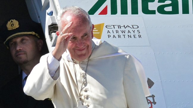 Papa Francisco finalizó su visita a Bolivia marcada por conflicto marítimo