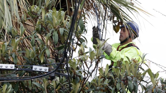 Onemi: 130.760 hogares permanecen sin energía eléctrica