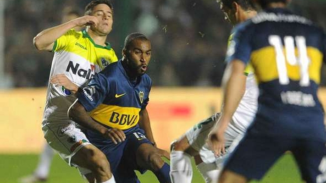 Boca Juniors derrotó a Sarmiento y alcanzó el liderato en Argentina