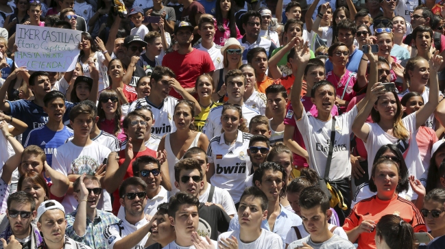 Aficionados de Real Madrid exigieron la salida de Florentino Pérez