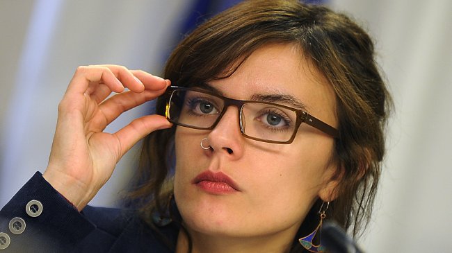 Camila Vallejo: Me preocupa si permitimos que los empresarios le pongan coto a las reformas