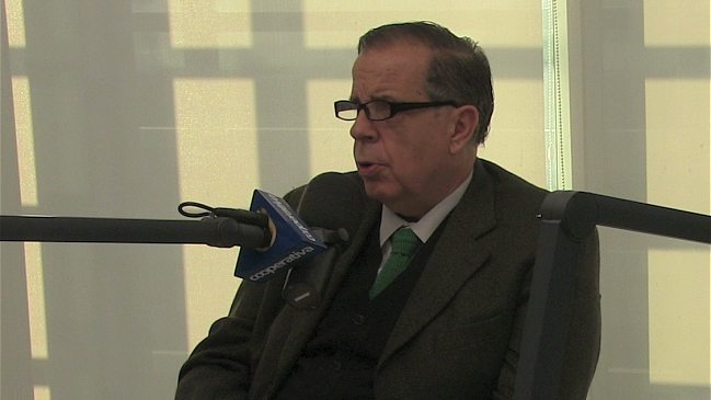 Martínez respondió a Teillier: 